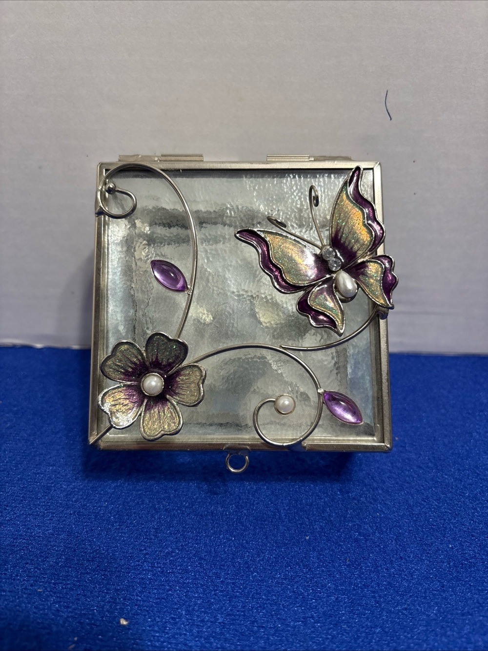 Glass trinket box with butterfly